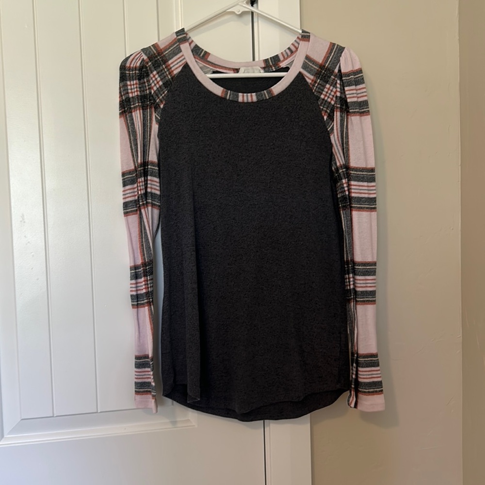 Grey with Plaid Long-sleeve Shirt